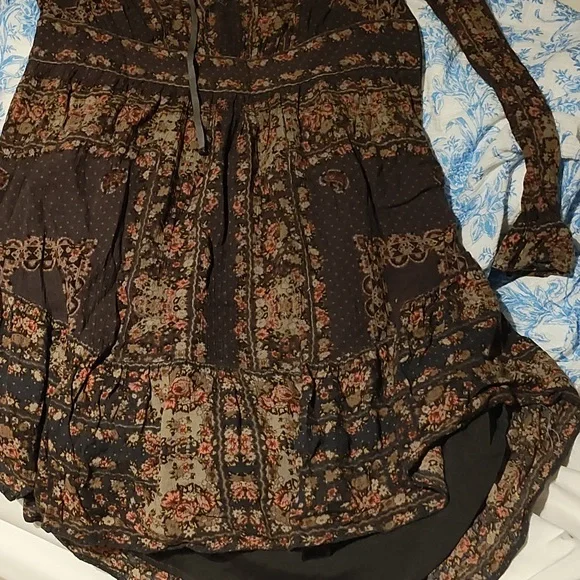 Free People Dark Floral Top - Picture 4 of 7